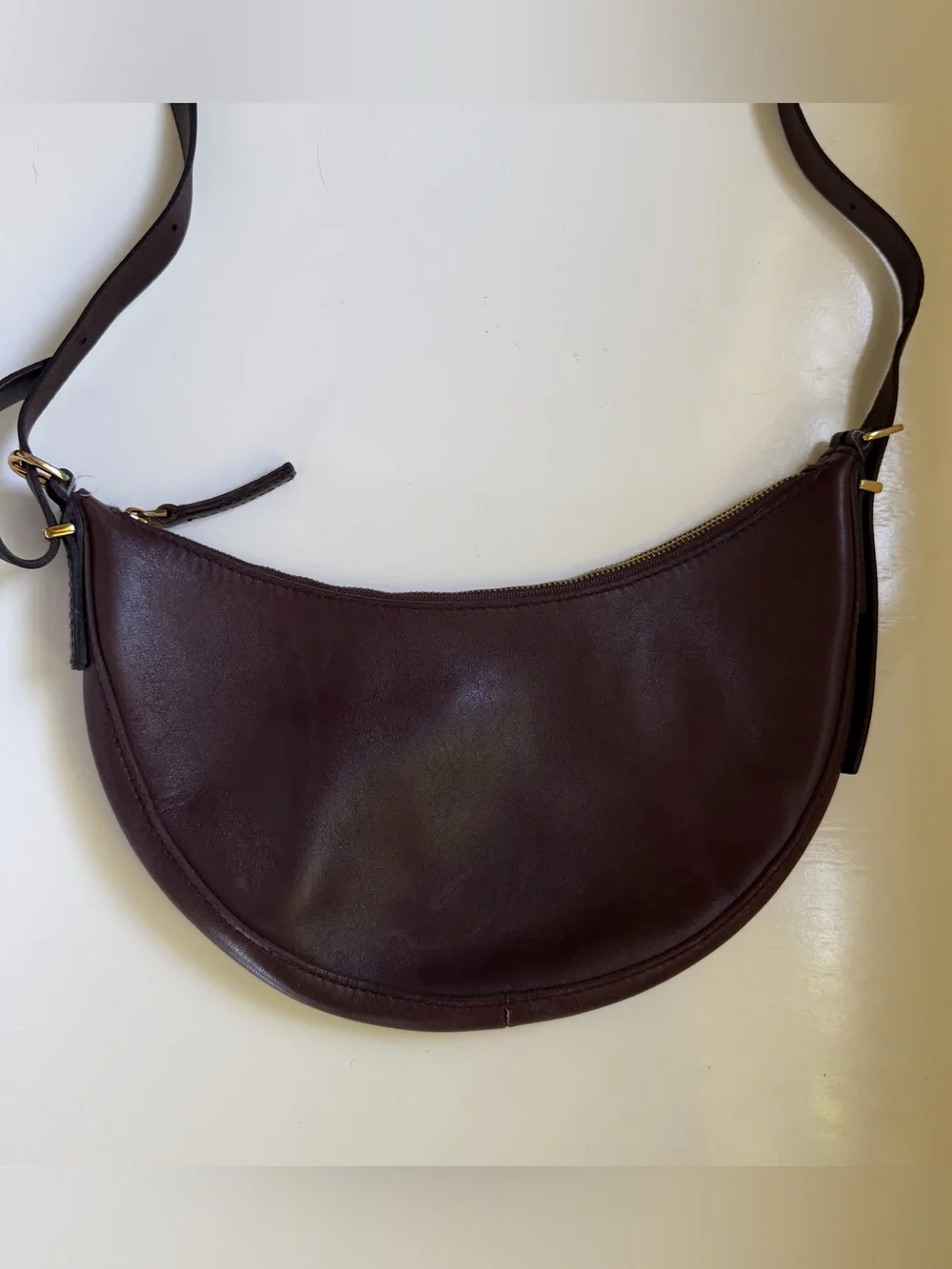 Madewell Essential Crossbody Bag Leather Crescent Chocolate Raisin